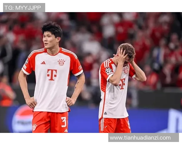 足球明星化身路人意外现身拜仁训练场引发球迷热议