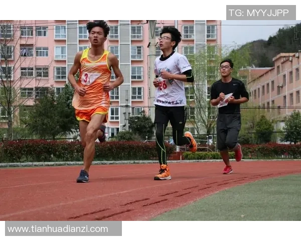 足球明星寄语球员愿你们在赛场上勇往直前创造辉煌成就与梦想