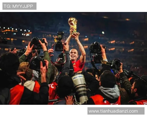 足球明星意外陨落背后的故事与启示揭示运动员生活的另一面