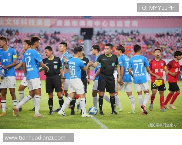 足球明星曾诚发型解析及其对球迷时尚潮流的影响