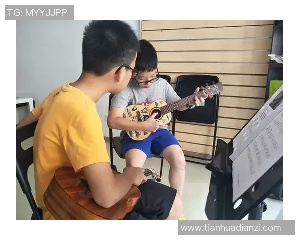 足球明星教你弹钢琴从基础到进阶的精彩视频教学课程