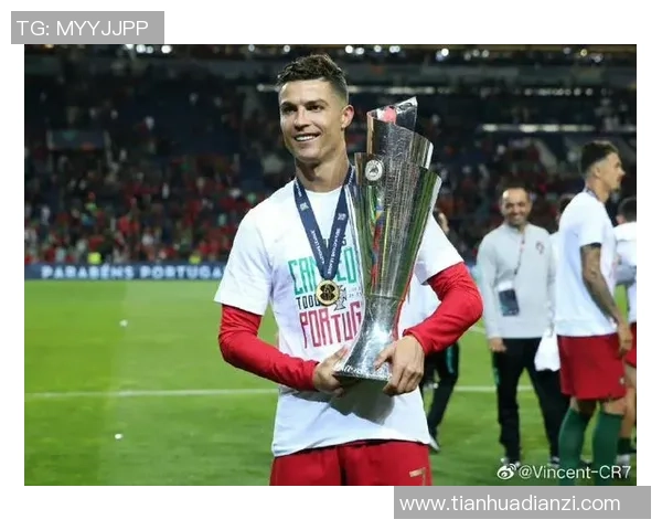 足球明星漫画转场视频带你领略绿茵场上的精彩瞬间与传奇故事