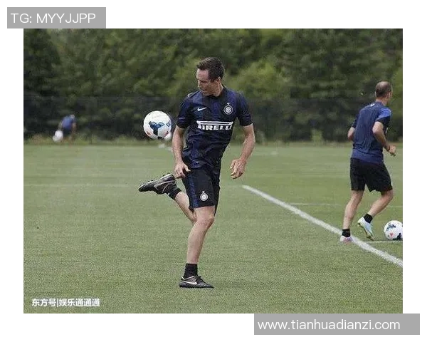 足球明星艺术家跨界之旅展现运动与艺术的完美融合